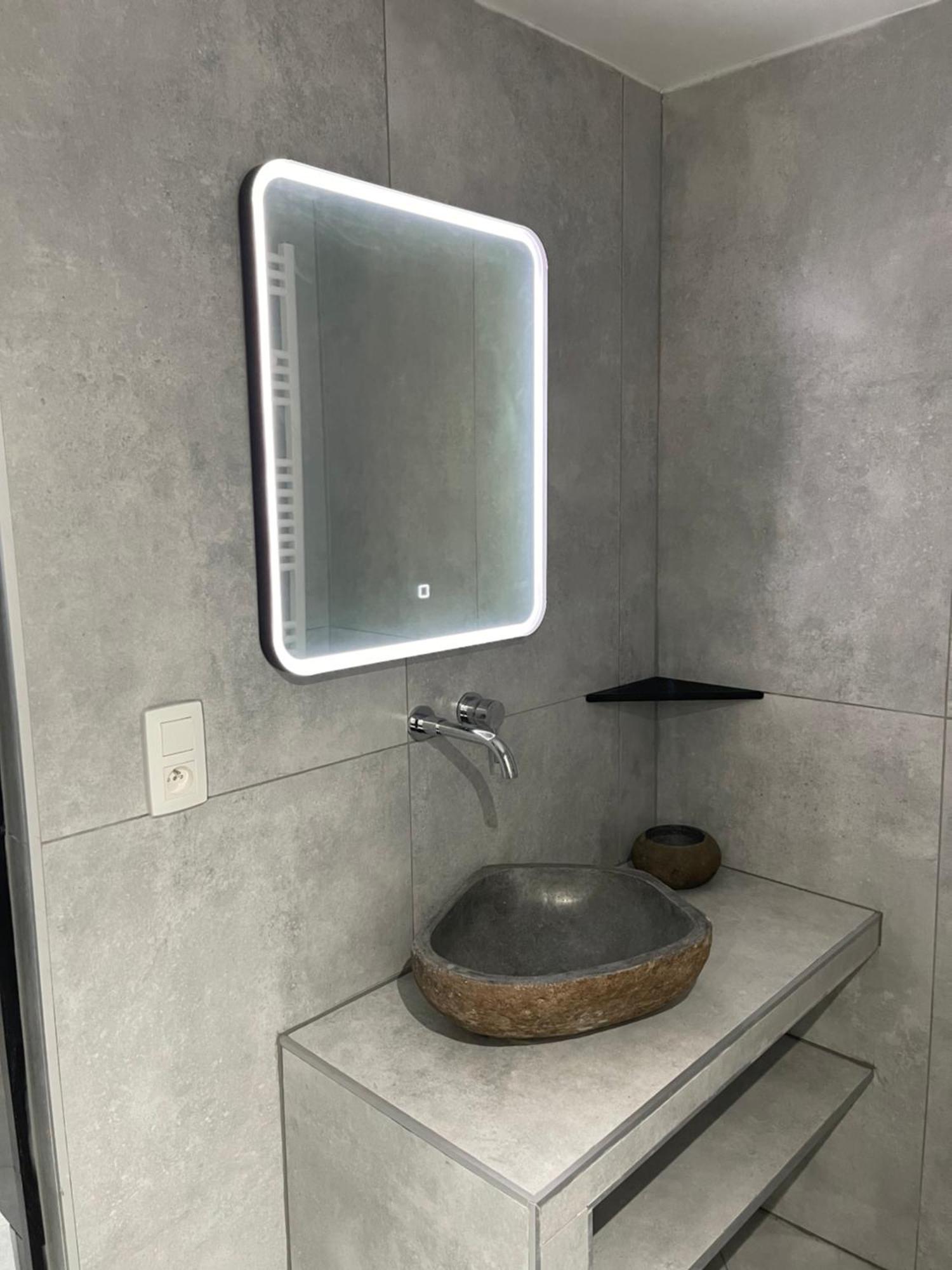 Apartamento Jungle Romantic - Private Jacuzzi - Bruselas