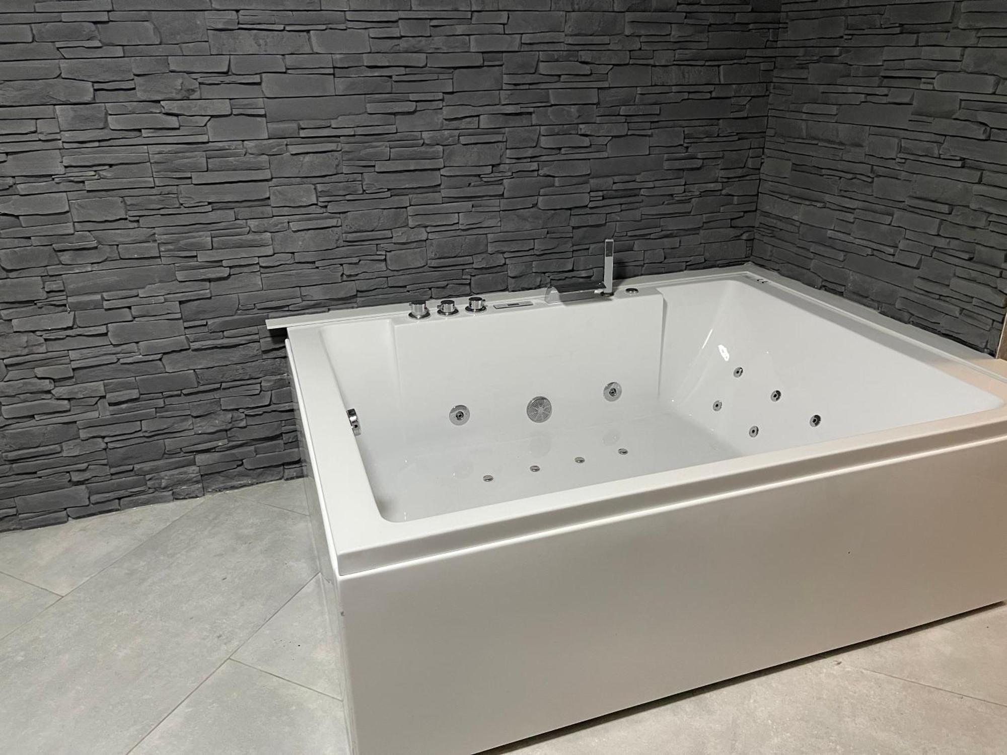 Jungle Romantic - Private Jacuzzi - Apartamento *